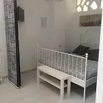 Tyche House Дом отдыха